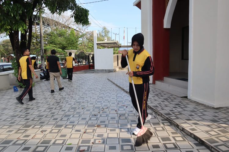 Polres Pangkep Gelar Bakti Religi Dimasjid, Sambut HUT BHAYANGKARA Ke-79 Tahun 2025
