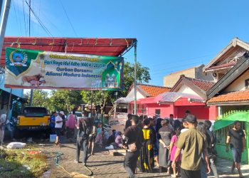 Satu Bungkus Daging, Sejuta Rasa Syukur: Qurban AMI Mengalirkan Harapan