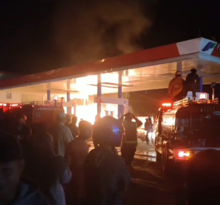 HOROR DI SPBU KARIANGO: Pete-Pete Terbakar Saat Isi Pertalite, Nyaris Picu Ledakan Besar