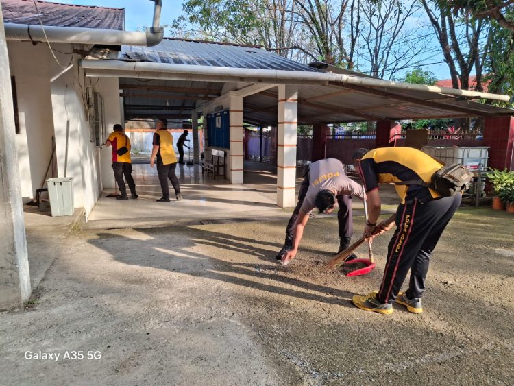 Bakti Religi Polsej Pangkajene Digereja GKSS Mappatuwo Dalam Rangka Hari BHAYANGKARA Ke-79