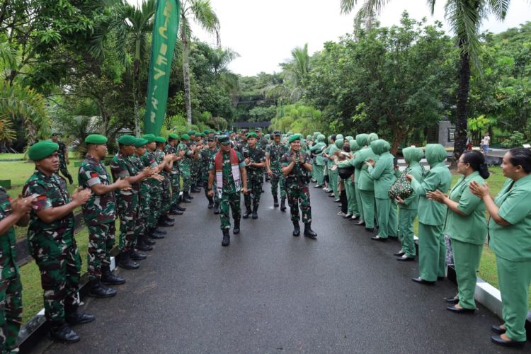 Pangdam I/BB Kunjungi Brigif 7/RR, Tinjau Lomba Lintas Medan dalam Rangka HUT ke-75 Kodam I/BB