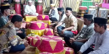 Menjaga Bara Adat di Balla Lompoa