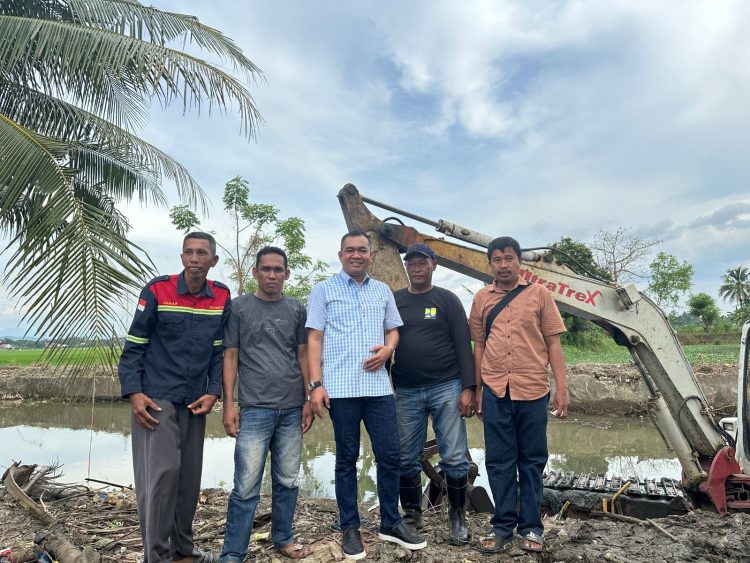 Warga Pammelakkang Je’ne Apresiasi Perjuangan Anggota DPRD Sulsel atas Normalisasi Sungai dan Pembagian Tempat Sampah