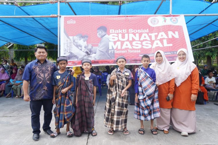 PT Semen Tonasa Gelar Sunatan Massal Gratis untuk 200 Anak di Lingkar Perusahaan
