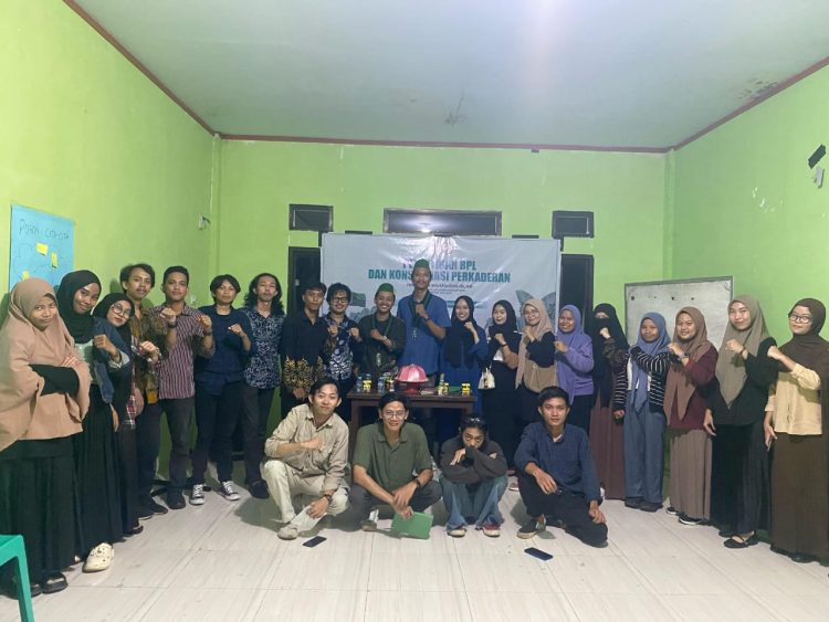 HMI MAROS SOROTI MARAKNYA ANAK JALANAN DAN PENGEMIS DI KABUPATEN MAROS Untuk Segera Ada Tindakan Nyata dari Pemerintah dan Aparat