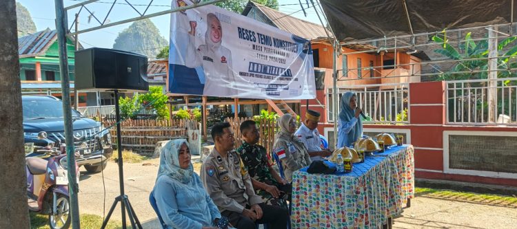 Bhabinkamtibmas Kelurahan Tonasa Hadiri Reses Anggota DPRD Sulsel di Balocci