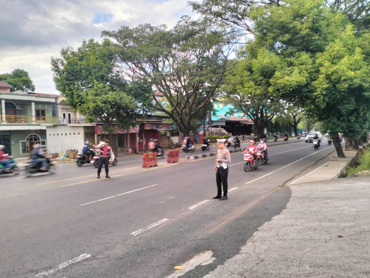 Cegah Pelanggaran Lalu Lintas, Sat Samapta Maros Laksanakan Patroli Pagi