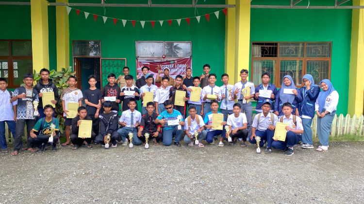 Semarak Kemerdekaan di SMAS DDI Babussalam Boddie: Panggung Prestasi dan Persatuan Pelajar