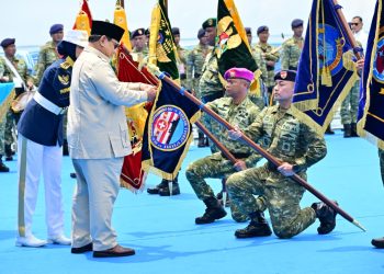 Presidential Inspection, TNI AL Unjuk Kekuatan Puluhan Kapal Perang Saat Parade Militer di Teluk Jakarta