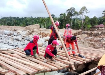 PT Semen Tonasa Kerahkan Tim Reaksi Cepat Bantu Penanganan Bencana di Agam