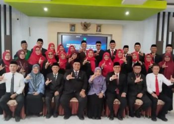 Bupati Maros Lantik dan Mutasi 25 Kepala Sekolah, Dorong Kepemimpinan Pendidikan Berbasis Regulasi