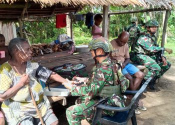 Satgas Yonif 123/Rajawali Laksanakan Patroli Terpadu di Distrik Obaa, Perkuat Keamanan dan Kedekatan dengan Warga
