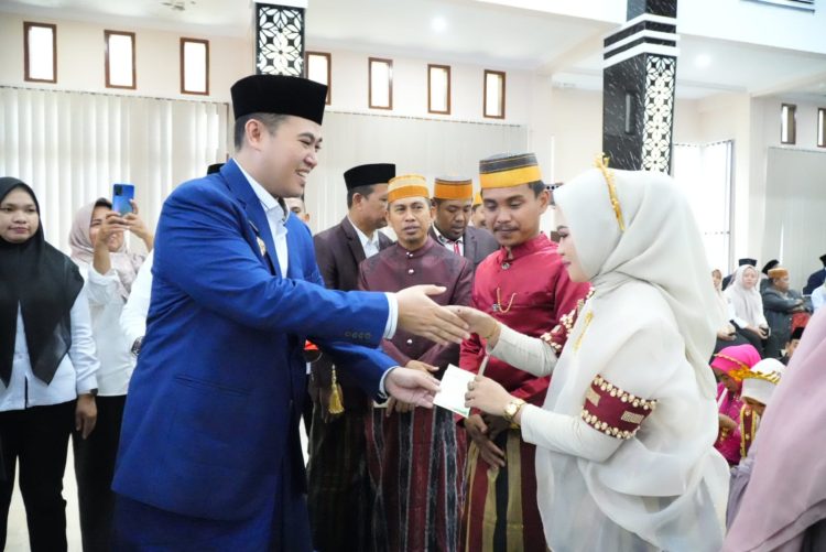 Pemkab Pangkep Gelar Nikah Massal 66 Pasangan dalam Rangka HUT ke-66